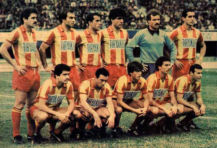 <p>1981-1982 Göztepe, Eskişehirspor</p>
