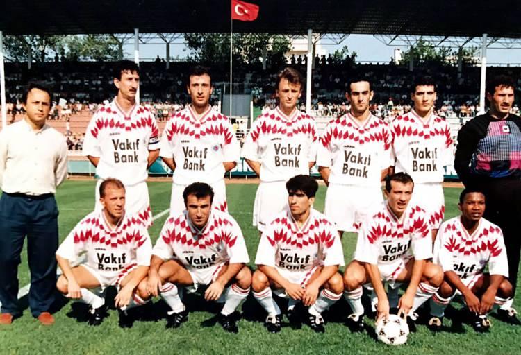 <p>1994-1995 Petrol Ofisi, Adana Demirspor</p>
