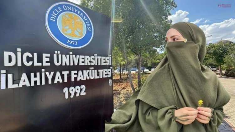 <p>Öte yandan, Yükseköğretim Kurulu'nun (YÖK), notta ismi geçen araştırma görevlisi hakkında soruşturma başlattığı ve müfettiş görevlendirildiği öğrenildi.</p>
