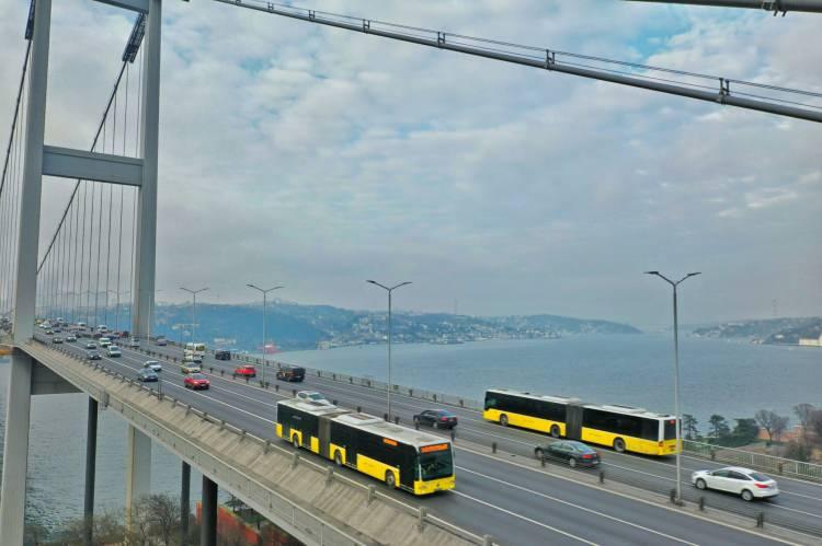 <p><span style="color:#B22222"><strong>Burhaniye Mahallesi</strong>: </span></p>

<p> </p>

<p> </p>

<p>Anadolu Yakası'nda yer alan bu durak, çevresinde yoğun bir aktarma noktası veya büyük bir yerleşim alanı bulunmadığından, yolcu trafiği diğer duraklara göre daha az olabilir.</p>

<p> </p>

