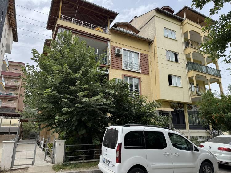 <p>Filiz'in gizli kameraları internete bağlı olarak kurduğu, yaşananları canlı olarak cep telefonundan izleyip, aynı zamanda da kaydettiği ortaya çıktı. </p>
