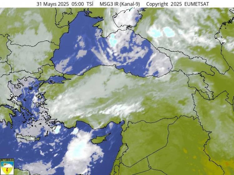 <p>Meteoroloji Genel Müdürlüğü tarafından yapılan tahminlere göre: Ülkemiz genelinin parçalı, yer yer çok bulutlu, Marmara'nın doğusu, Ege, Akdeniz (Mersin ve Adana'nın batısı hariç), İç Anadolu, Batı ve Orta Karadeniz’in iç kesimleri, Doğu Karadeniz, Doğu Anadolu’nun kuzey ve batısı ile Balıkesir ve Ordu çevrelerinin aralıklı sağanak ve gök gürültülü sağanak yağışlı geçeceği tahmin ediliyor.</p>