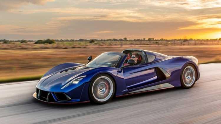 <p><strong><span style="color:#B22222">30)  HENNESSEY VENOM F5</span>   |  1,8 MİLYON DOLAR</strong></p>

<p> </p>

<p><strong>Sıfırdan 60 mil hıza: </strong>2,5 saniye<br />
<strong>Azami Hız: </strong>311 mil/saat</p>
