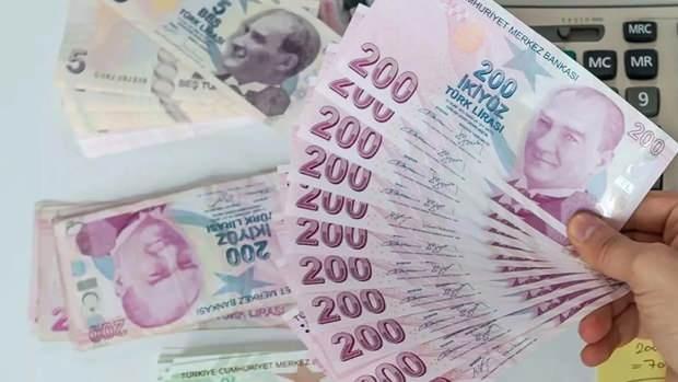 <p><strong>DenizBank </strong></p>
<p> </p>
<p>Kredi: 20.000 TL, 3 ay vadeli </p>
<p> </p>
<p>Taksitli Avans: 25.000 TL, 3 ay vadeli</p>
<p> </p>