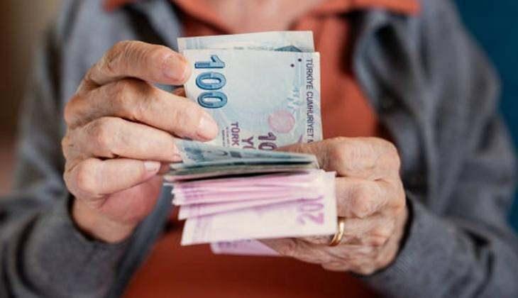 <p>Dolayısıyla bu dengenin sağlanamaması hem sosyal güvenlik sistemini zora sokuyor hem de emeklilerin daha yüksek aylık almalarını önlüyor.</p>
<p>Orta Vadeli Program'da (OVP) emeklilik sistemi ve maaş hesaplama yöntemlerini de içine alan bir dizi düzenlemenin yapılması öngörüldü.</p>
<p> </p>
