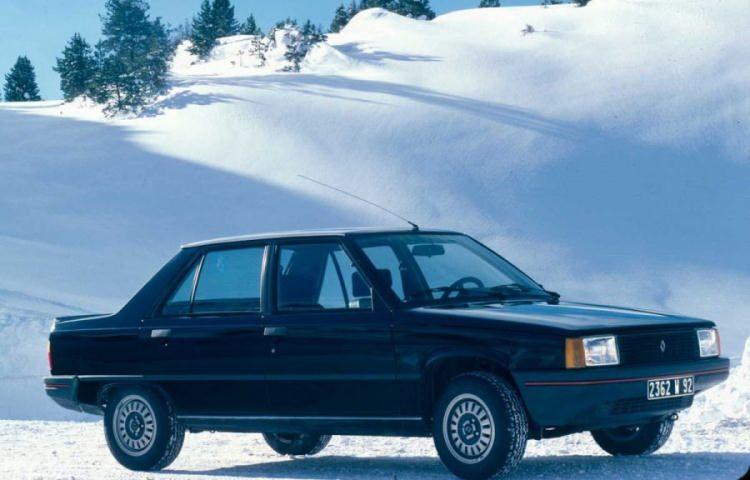 <p><span style="color:#B22222"><strong>Renault R9 – Broadway </strong></span></p>
<p> </p>
<p> </p>
<p>351.183 adet</p>
<p> </p>