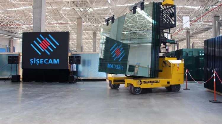 <p><strong>Şişecam-</strong></p>
<p><strong>240 milyon dolar</strong><br />
</p>