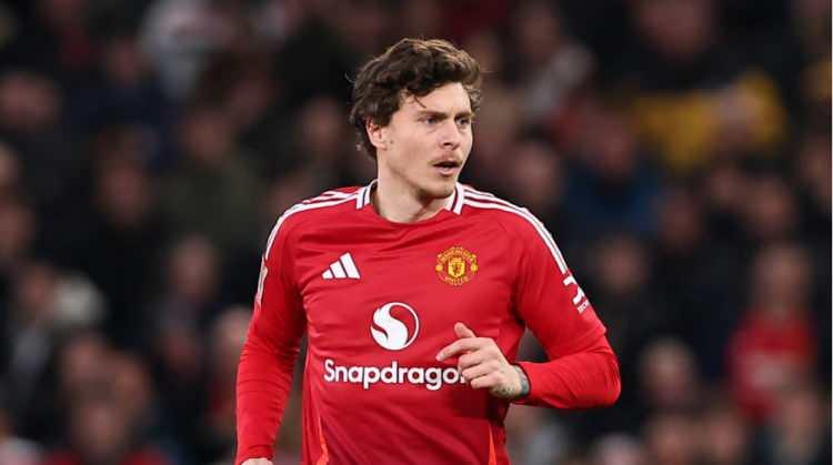 <p>Victor Lindelöf (GALATASARAY)</p>
