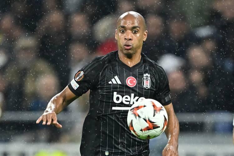 <p>Joao Mario</p>
