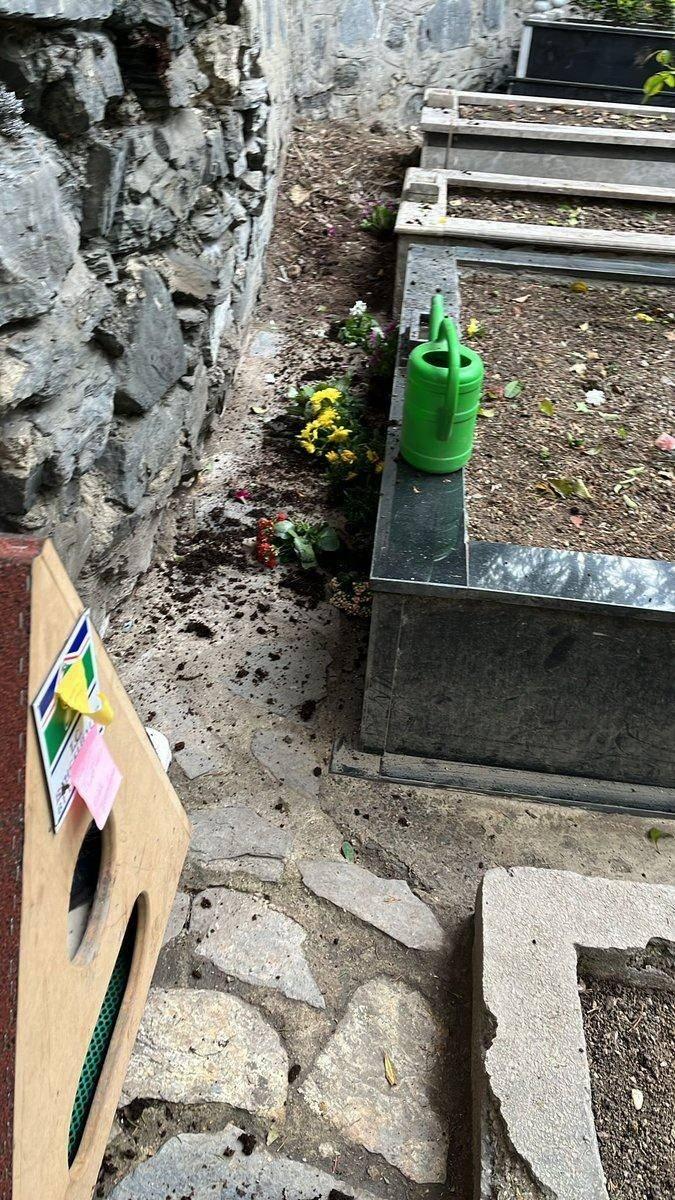 <p>Kararını açıklayan mahkeme sanık Aydın’ın 2 yıl 6 ay hapisle cezalandırılmasına karar verdi.</p>