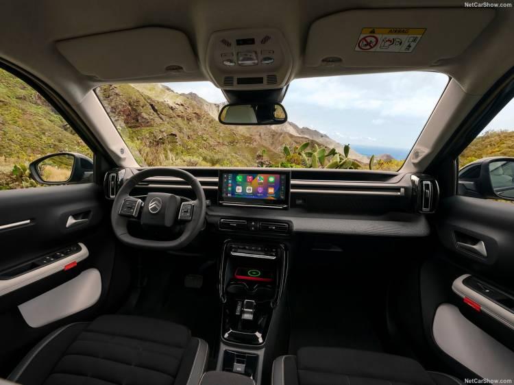 <p>Citroen C3 Aircross SUV (Elektrikli ve hibrit)<br />
<br />
1,2 Hibrit (Plus)   <br />
<br />
1.649.900 TL   <br />
<br />
İNDİRİMLİ<br />
<br />
1.599.900 TL</p>
