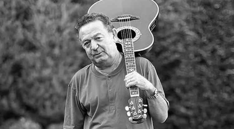 <p>Düzenlenecek konserde Kayahan'ın kızı Beste Açar ve sanatçı dostları, "Her şeyden Çok", "Sarı Saçlarından Sen Suçlusun", "Beni Anlamadın ya, "Gönül Sayfam", "Yemin Ettim" ve "Esmer Günler" gibi sevilen şarkıları seslendirecek.</p>