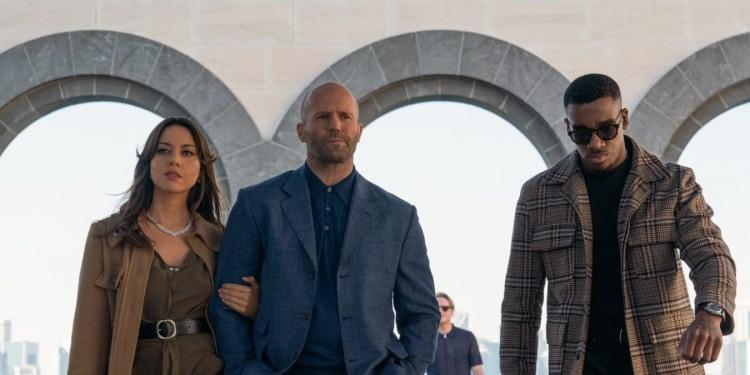 <p><span style="color:#000000"><strong>Antalya tutkusunu yaz tatiline taşıyan Statham, ailesiyle birlikte Serik'e bağlı Belek turizm merkezine geldi.</strong></span></p>