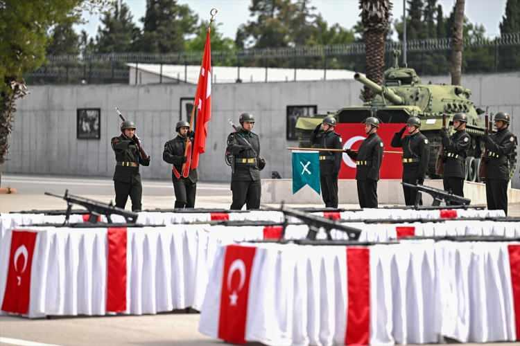 <p>2019 yılında yürürlüğe giren Askeralma Kanunu ile Türkiye'de bedelli askerlik uygulaması kalıcı hale getirildi.</p>

<p> </p>

<p> </p>

<p> </p>

