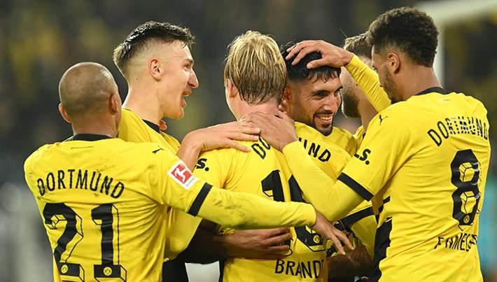 <p>8-) Borussia Dortmund (106.750 puan)</p>
