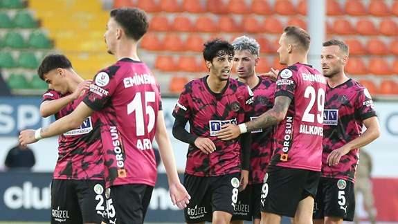 <p>175-) Alanyaspor (2.000 puan)</p>
