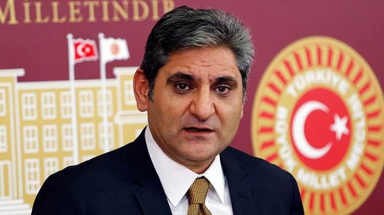 <p>Yenişafak'tan Burak Doğan'ın haberine göre; talebin 2019 seçimlerinden sonra bizzat Erdoğdu tarafından geldiğini kaydeden Yıldız, Erdoğdu’nun Biyometalizasyon tesisi yapan Vega Hereko’nun çok büyük olduğunu, uluslararası ticaret yaptıklarını, CHP’ye de çok katkıları olduğunu, yardımcı olunması gerektiğini ve 1 milyon dolar kadar da bağış alacağını anlattığını söyledi.</p>
<p> </p>