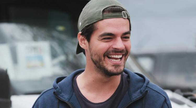 <p>Zor günleri atlatan Atan'ın keyfi yerinde olduğu gözlemlendi.</p>
