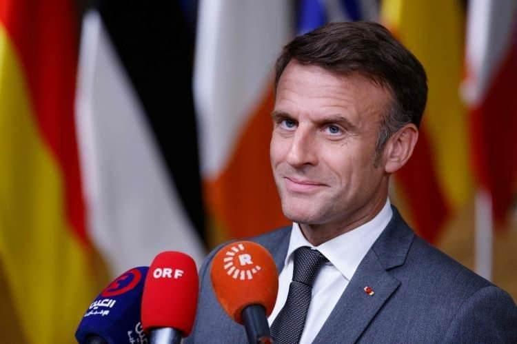 <p><strong><span style="color:#B22222">EMMANUEL MACRON </span>| MANU</strong></p>
<p> </p>
<p>Macron, kendisine 'Manu' diye seslenen çocuğu azarladığı için lakabı <strong>'Manu' </strong>diye kaldı.</p>