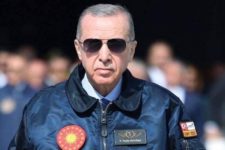 <p><strong><span style="color:#B22222">CUMHURBAŞKANI ERDOĞAN  </span>|  REİS - UZUN ADAM</strong></p>
