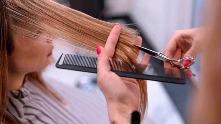 <p>Özellikle gelinbaşı denen topuz modeli 70 bin liralara kadar çıktı.</p>