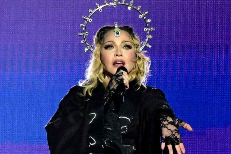 <p><strong><span style="color:#B22222">MADONNA </span> |  Şarkıcı</strong></p>
