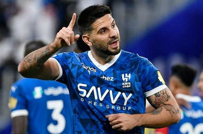 <p>Al Hilal'in yollarını ayırmak istediği Aleksandar Mitrovic için Suudi Arabistan ekibi Neom devreden çıktı.<br />
<br />
Fenerbahçe'mim Mitrovic transferindeki en ciddi aday olduğu belirtildi.<br />
<br />
(AKŞAM)</p>
