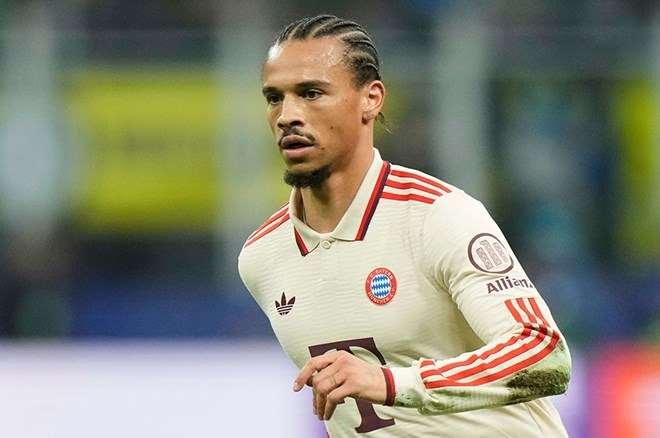 <p>Fenerbahçe ile Galatasaraylı yöneticilerin Leroy Sane ve menajeriyle görüşme gerçekleştirdiği öğrenildi.<br />
<br />
Sarı-lacivertlilerin teklifinin daha yüksek olduğu belirtildi.<br />
<br />
(MİLLİYET)</p>