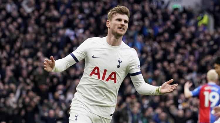<p>Trabzonspor ile Fenerbahçe'nin Leipzig'ten ayrılacak olan 29 yaşındaki Timo Werner ile ilgilendiğini duyurdu.<br />
<br />
Bundesliga ekibi 4 milyon euro talep ediyor.</p>

<p><strong>(BİLD)</strong></p>
