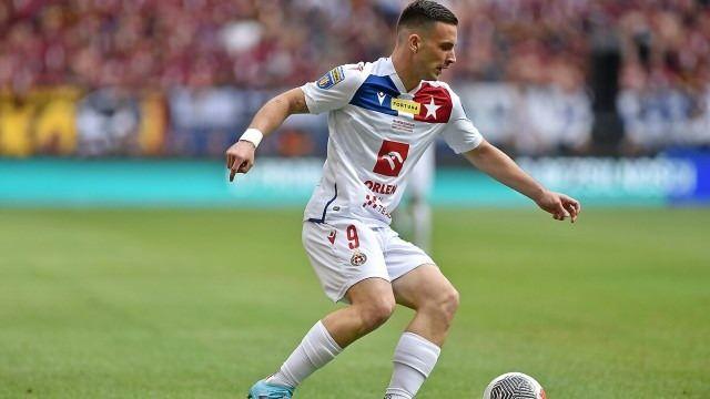 <p>Trabzonspor, Onuachu ve Romulo'nun ardından Wisla Krakow forması giyen Angel Rodado'yu da gündemine aldı.<br />
<br />
(FOTOMAÇ)</p>