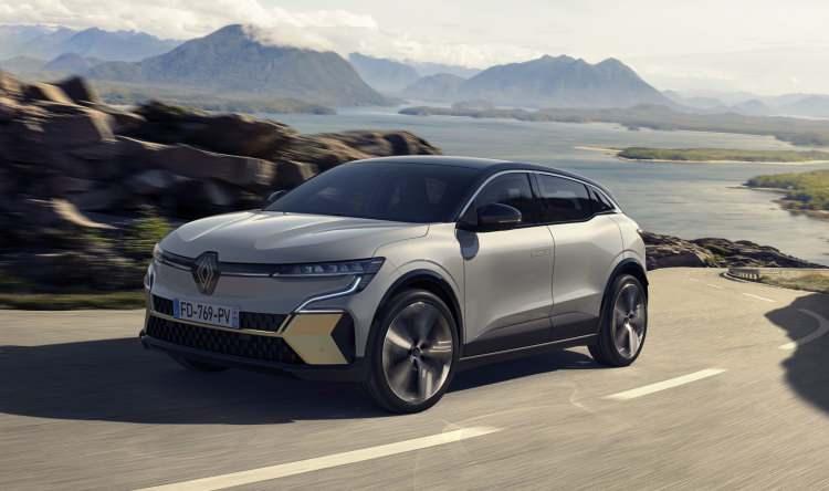 <p><strong><span style="color:#B22222">RENAULT MEGANE </span> |  7 MİLYON</strong></p>

<p> </p>

<p><strong>1995 | Fransa</strong></p>

