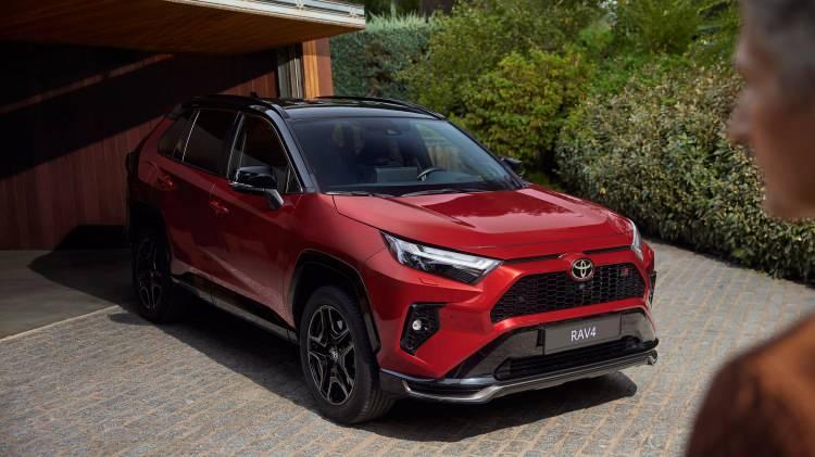 <p><strong><span style="color:#B22222">TOYOTA RAV4 </span> | 10 MİLYON</strong></p>
<p> </p>
<p><strong>1994 | Japonya</strong></p>