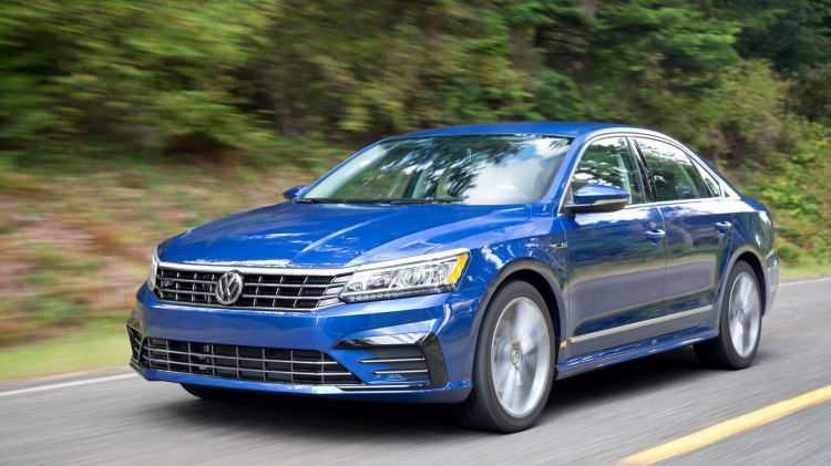 <p><strong><span style="color:#B22222">VOLKSWAGEN PASSAT</span>  |  14,1 MİLYON</strong></p>

<p> </p>

<p><strong>1973 | Almanya</strong></p>
