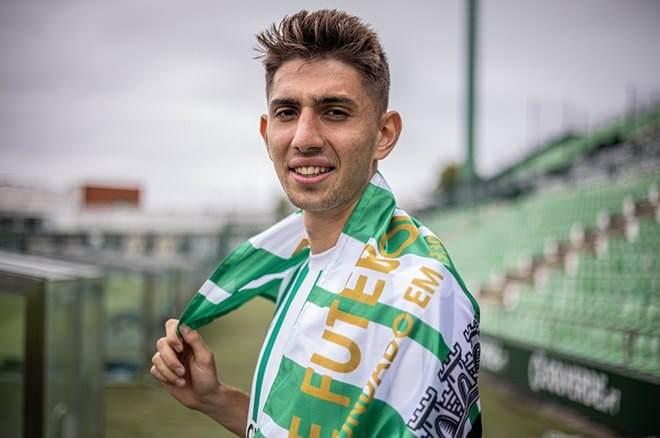 <p>Demir Ege Tıknaz<br />
<br />
Yaş: 20<br />
<br />
Kulüp: Rio Ave<br />
<br />
Mevki: Orta saha<br />
<br />
Piyasa değeri: 5 milyon Euro</p>