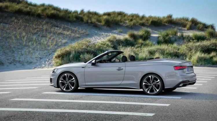 <p>Audi A4 ve A5 Coupe/Cabrio</p>
<p> </p>