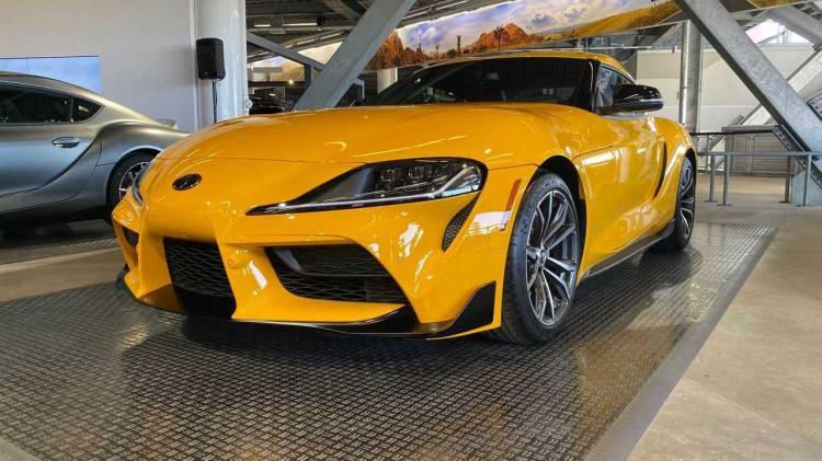 <p>Toyota Supra (4 silindirli)</p>
<p> </p>