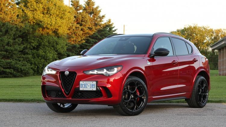 <p>Alfa Romeo Stelvio Quadrifoglio</p>
<p> </p>