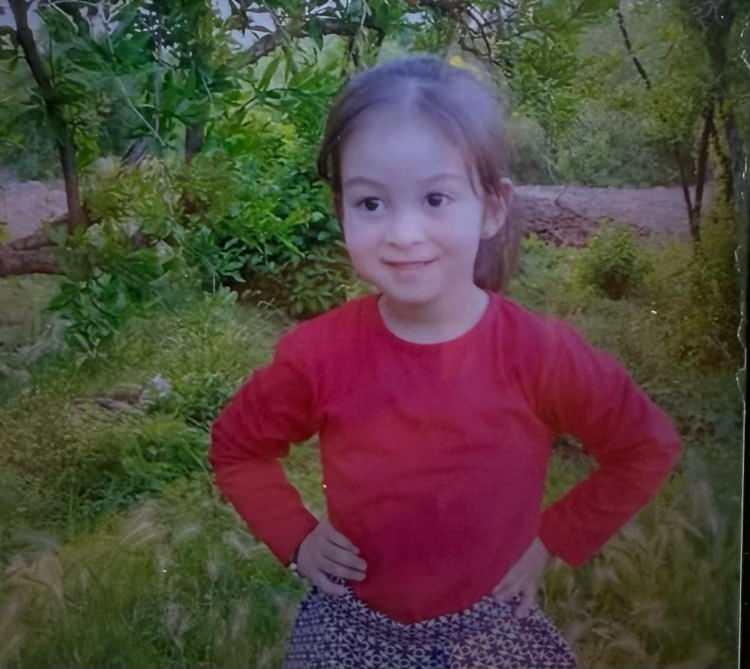 <p>Kılınan cenaze namazının ardından <strong>Minik Elif’in cenazesi</strong> Gaziantep Asri Mezarlıkta defnedildi.</p>