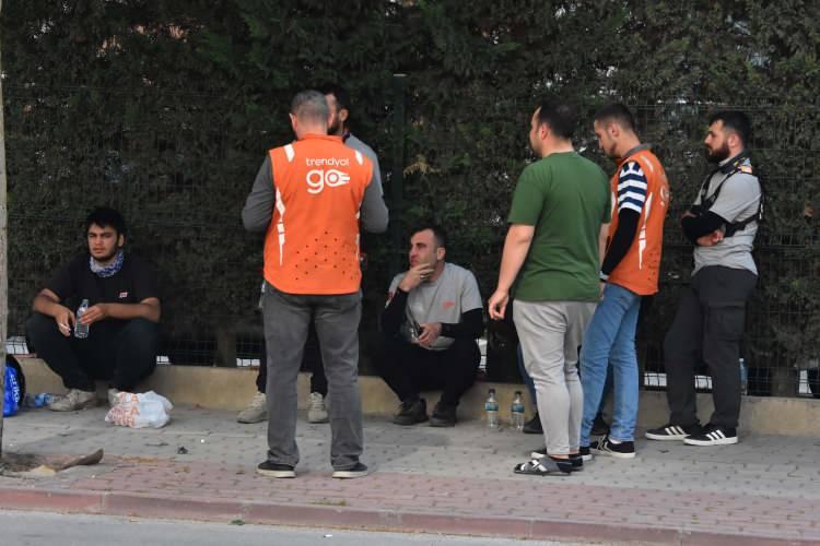 <p>Yaralılar, sağlık ekibinin müdahalesinin ardından Beyhekim Devlet Hastanesi’ne kaldırıldı.</p>