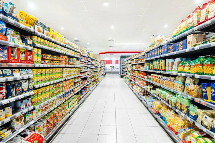 <p>Bu kapsamda vatandaşlar, mağdur olmamak adına bayramda hangi marketlerin hangi saatlerde açık olduğunu merak ediyor.</p>
