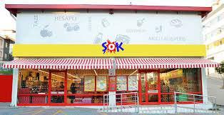 <p>ŞOK market şubeleri bayram süresince açık olacak. ŞOK marketlerin bayramın ilk günü 12:00 gibi açılması ve akşam saat 21:00'e kadar hizmet vermesi bekleniyor. </p>