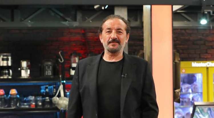 <p><strong>KIZILAY'A BAĞIŞLADI</strong></p>