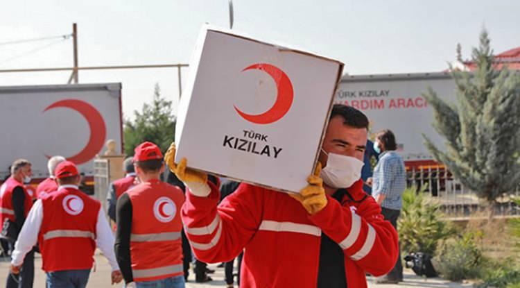 <p>Türk Kızılayı, kurban bağışlarını yurt içinde ve yurt dışında ihtiyaç sahiplerine ulaştırmayı hedefliyor.</p>