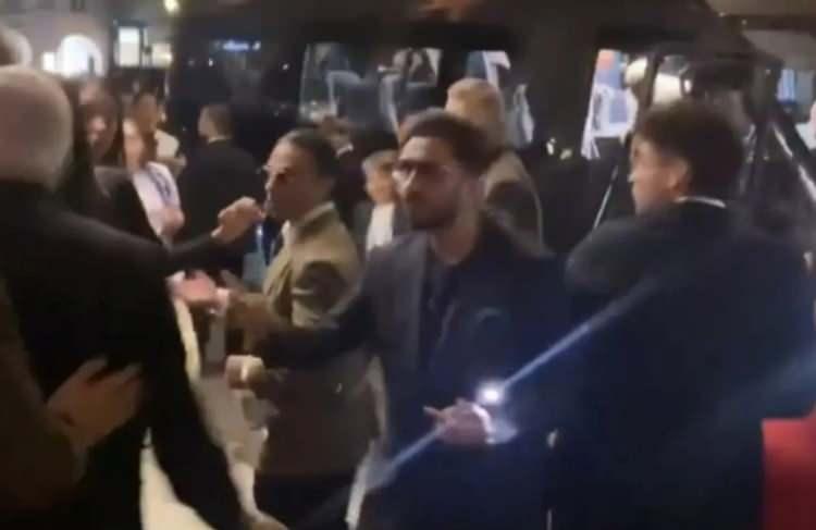 <p>Fransız ekibi Paris Saint-Germain (PSG), UEFA Şampiyonlar Ligi finalinde İtalyan temsilcisi Inter'ı 5-0 gibi tarihi bir skorla yenerek şampiyon oldu.</p>