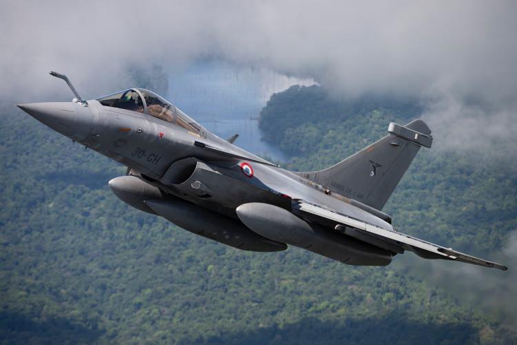 <p><strong><span style="color:#B22222">5) DASSAULT RAFALE</span> | FRANSA</strong></p>