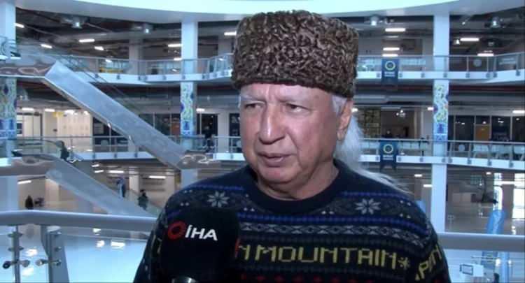 <p>Üşümezsoy, bu iki büyük depremle birlikte Marmara'nın batısından Halkidiki'ye kadar uzanan fay hattında stresin bittiğini ve bu bölgelerde <strong>"creep" </strong>adı verilen yavaş kayma olduğu için büyük bir risk kalmadığını vurguladı.</p>

<p> </p>
