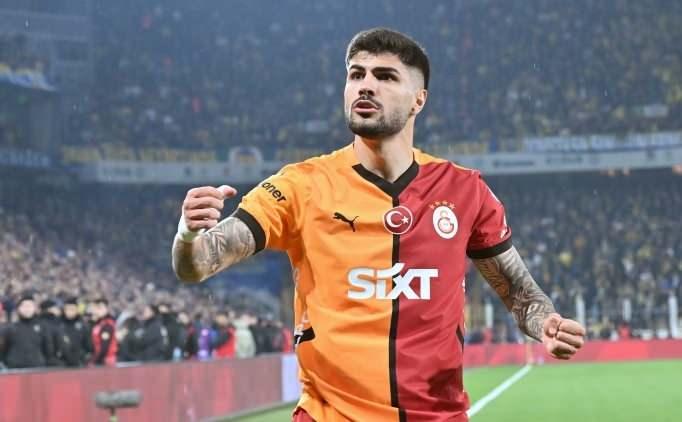 <p>Eren Elmalı<br />
<br />
Yaş: 24<br />
<br />
Kulüp: Galatasaray<br />
<br />
Mevki: Sol bek<br />
<br />
Piyasa değeri: 4 milyon Euro</p>