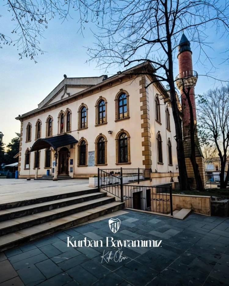 <p>Gaziantep FK "Kurban Bayramı'nızı en içten dileklerimizle kutlar; huzur, sağlık ve mutluluk dolu bir bayram dileriz."</p>
