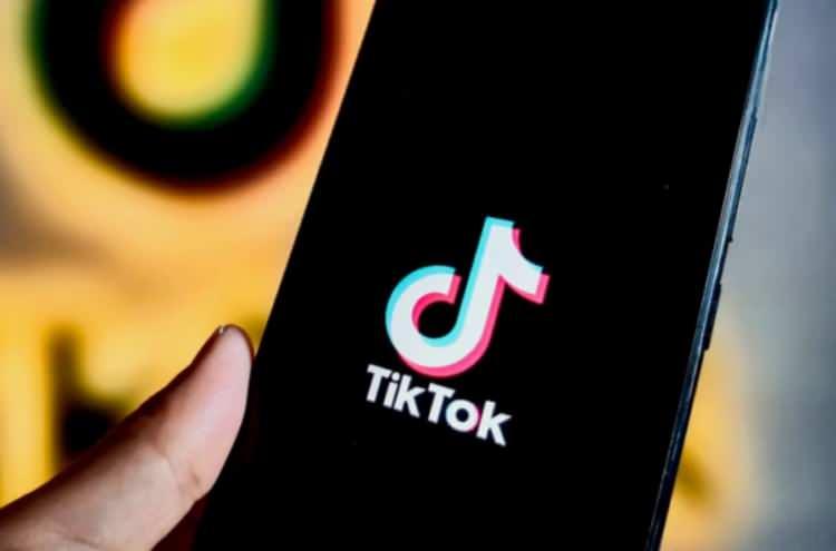 <p><span style="color:#000000">Son dönemde gençler ve çocuklar arasında internet kullanımının yaygınlaşması sosyal medyanın yaşam tarzları üzerindeki etkisini de arttırdı. </span></p>