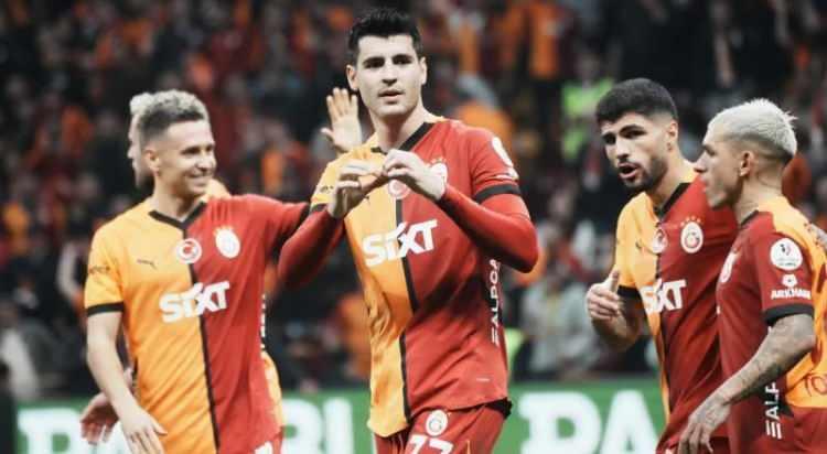 <p>Getafe ve Sevilla, Galatasaray forması giyen Alvaro Morata'ya teklif yapmaya hazırlanıyor.<br />
<br />
(AKŞAM)</p>